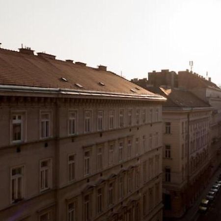 Classical Studio Appartement Boedapest Buitenkant foto